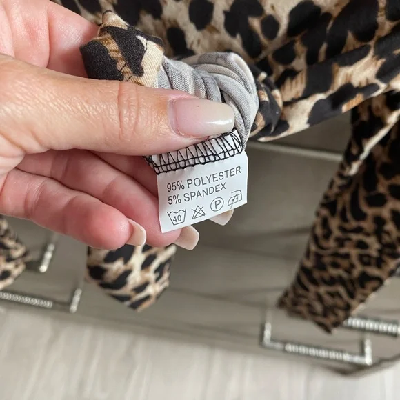 Black Brown Leopard bodysuit long sleeve mock neck NWT small and medium - Picture 5 of 13